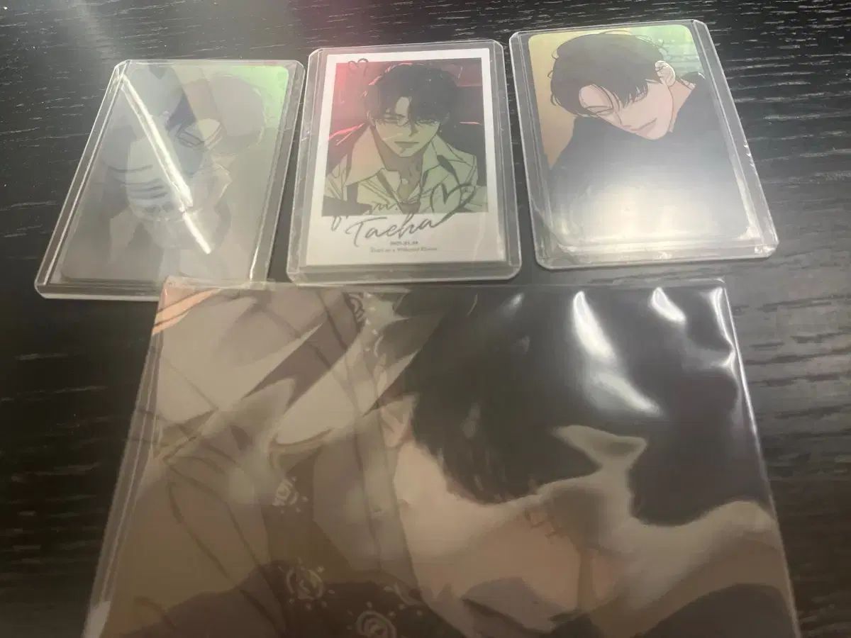 枯れた花に涙を流すトレカ タートルネック レンチキュラーカード まとめ