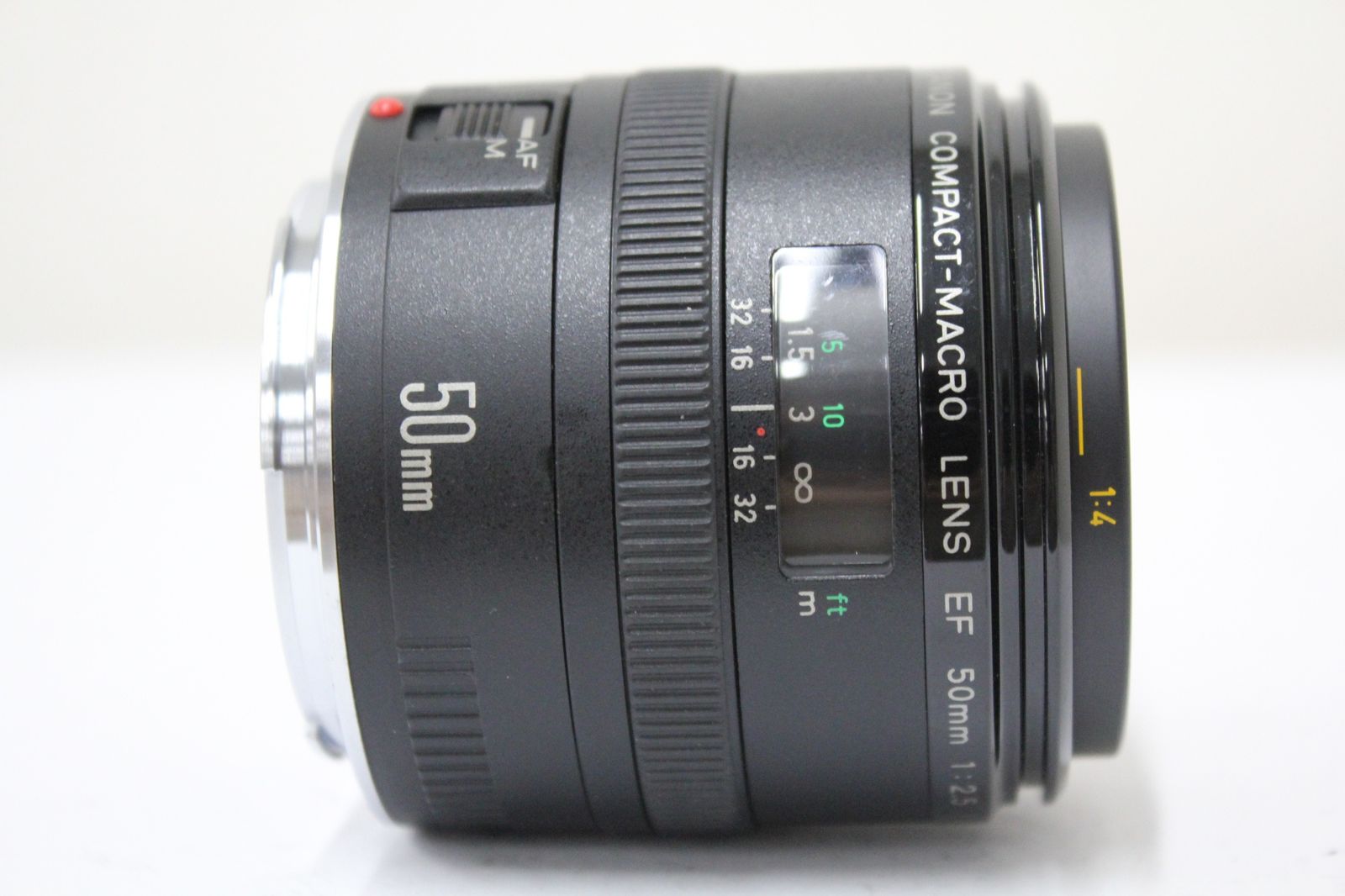 COMPACT-MACRO LENS