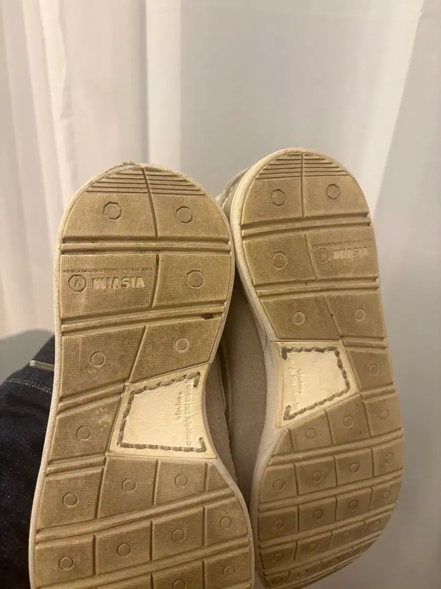 グレー スウェード