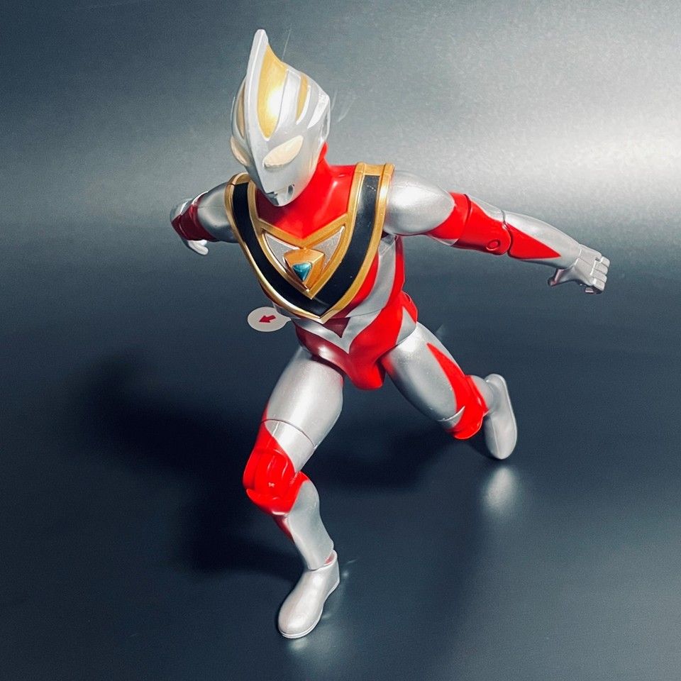 BANDAIサウンド×アクション ウルトラマンガイアV2 ＆ アグルV2 - メルカリ