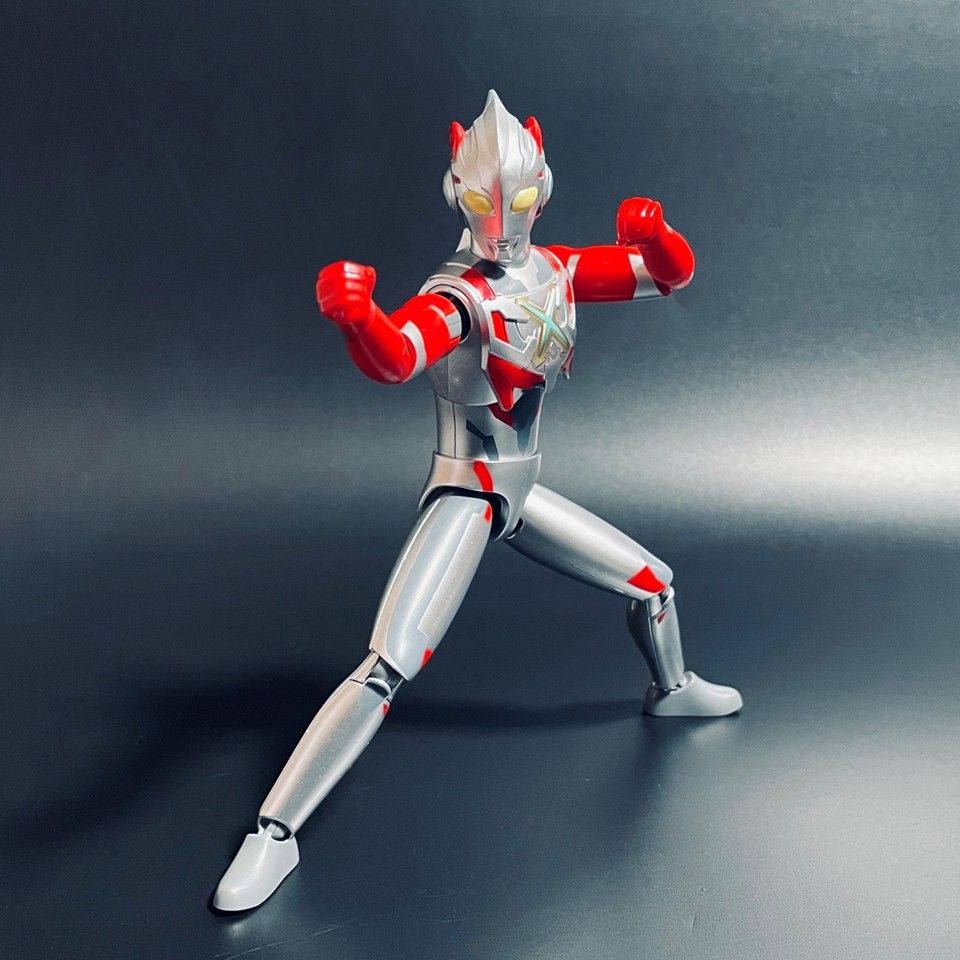 ブロックアクションフィギュア ウルトラマンX＆サイバーゴモラ ブロックアクションフィギュア ウルトラマンX＆サイバーゴモラ - メルカリ