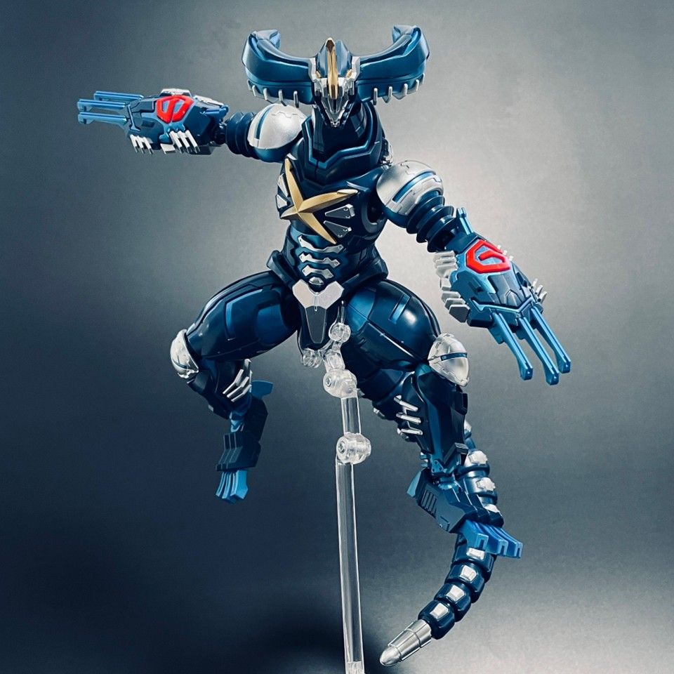 ブロックアクションフィギュア ウルトラマンXベムスター＆サイバー