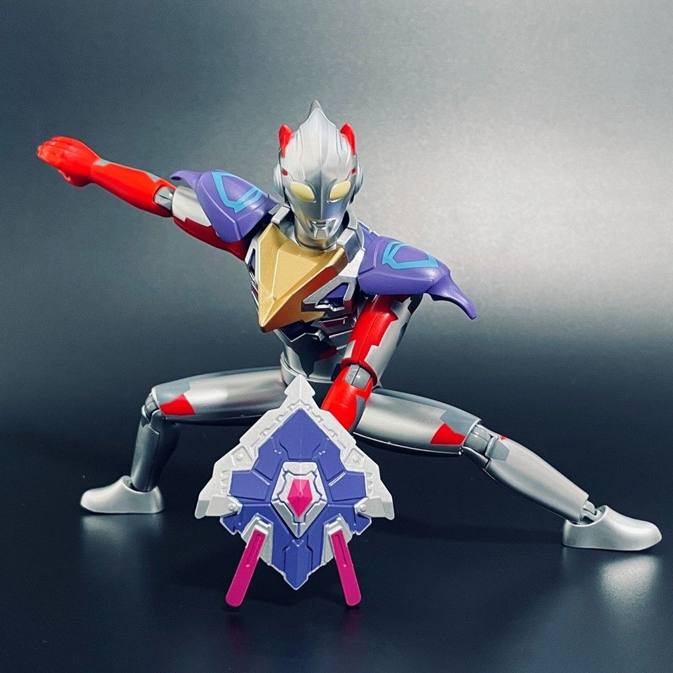 ブロックアクションフィギュア ウルトラマンXベムスター＆サイバーゴモラ ブロックアクションフィギュア ウルトラマンXベムスター＆サイバー