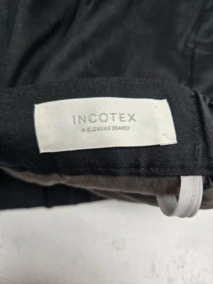  インコテックス ブラック スラックス パンツ スラックス パンツ