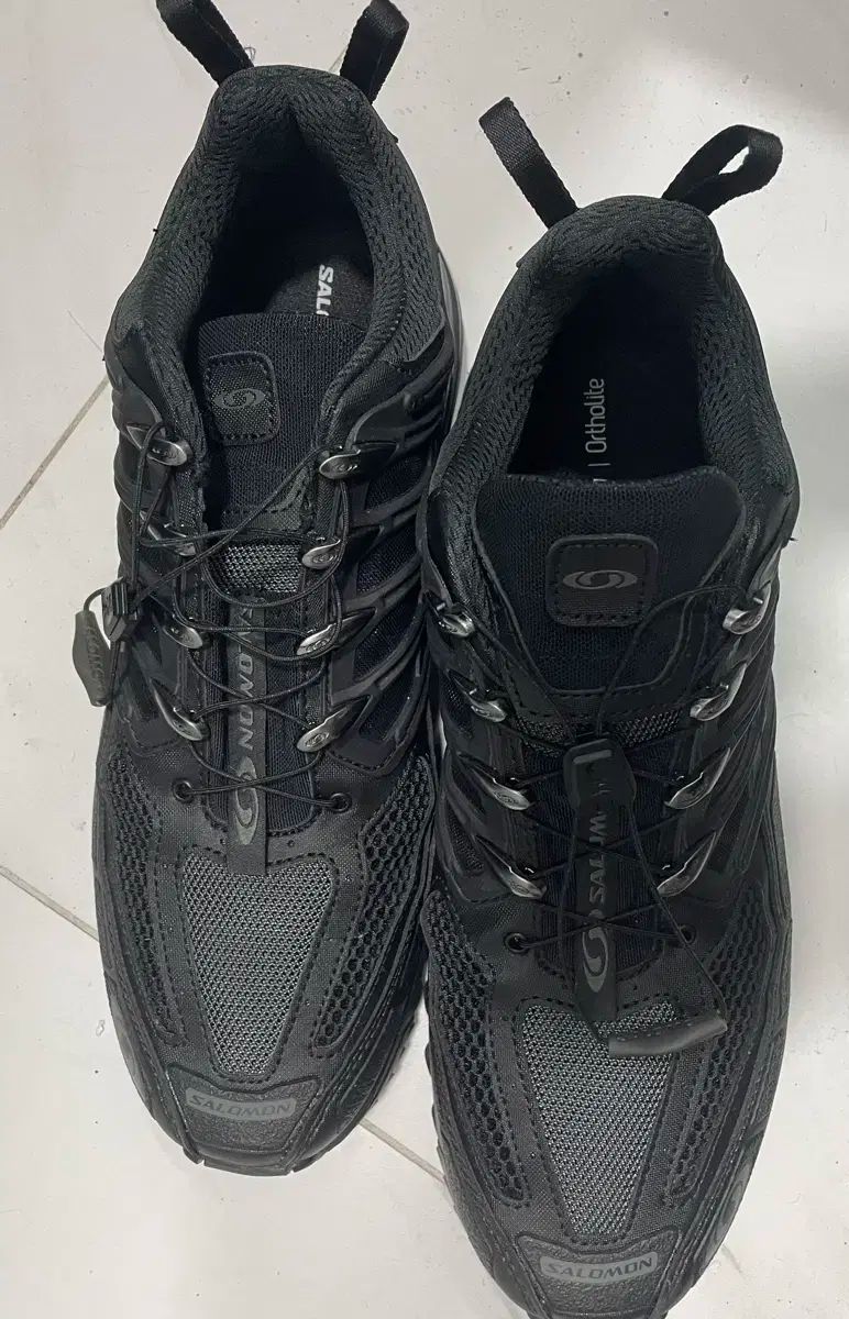 SALOMON サロモン acs pro 黒 UK10 サイズ