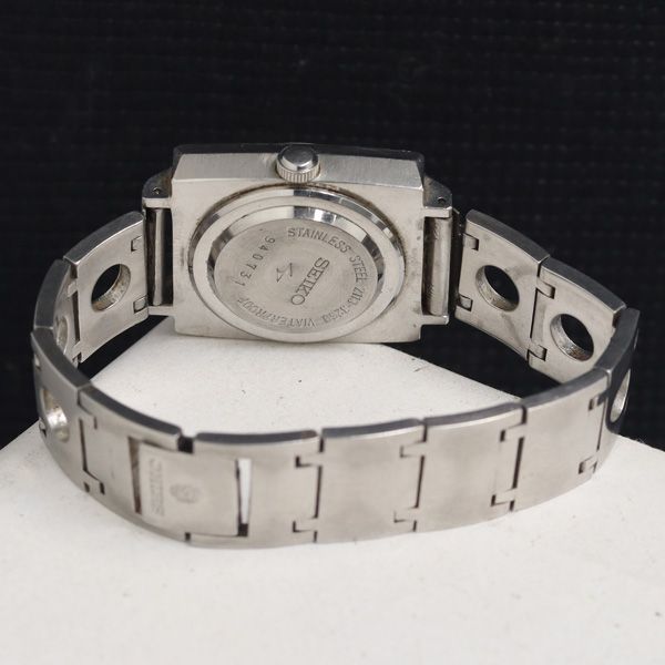 稼働 セイコー コーラス 2118-3260 手巻き シルバー文字盤 デイト 21石