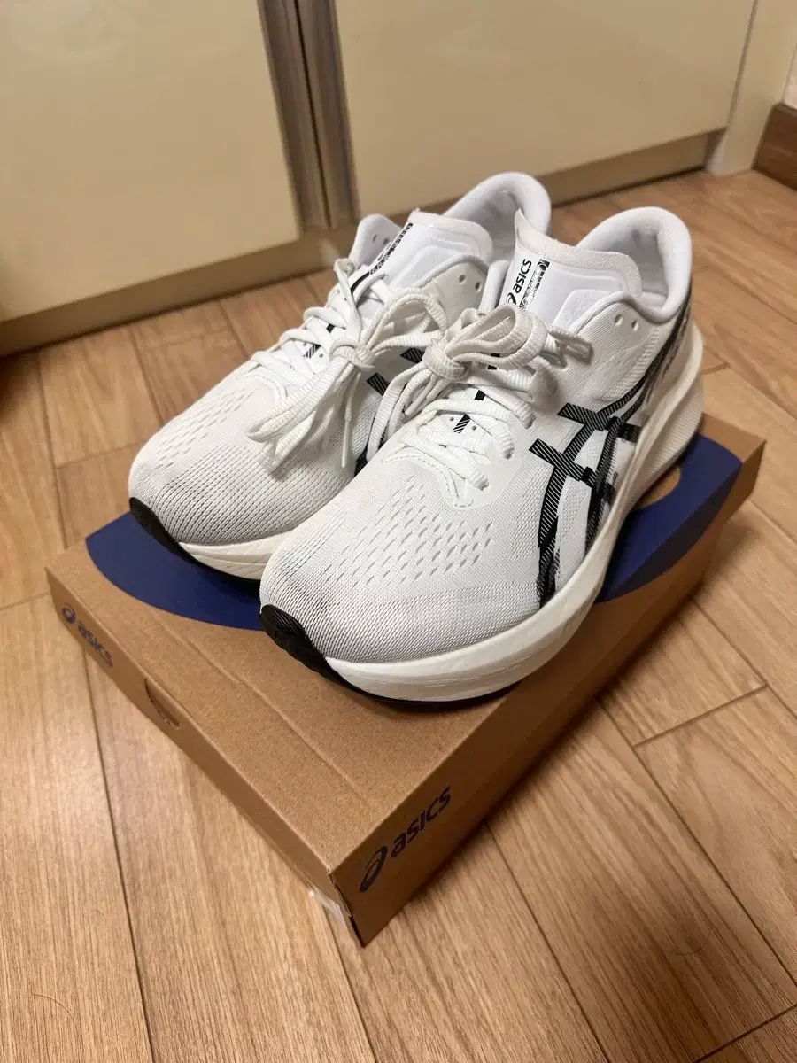 asics アシックス MAGIC SPEED4 26.5cm