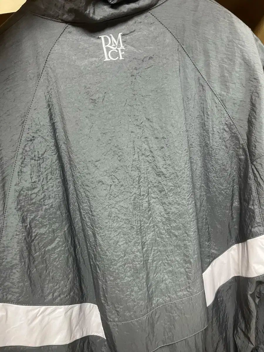  ル マドリード ウィンドブレーカー その他 ウェア