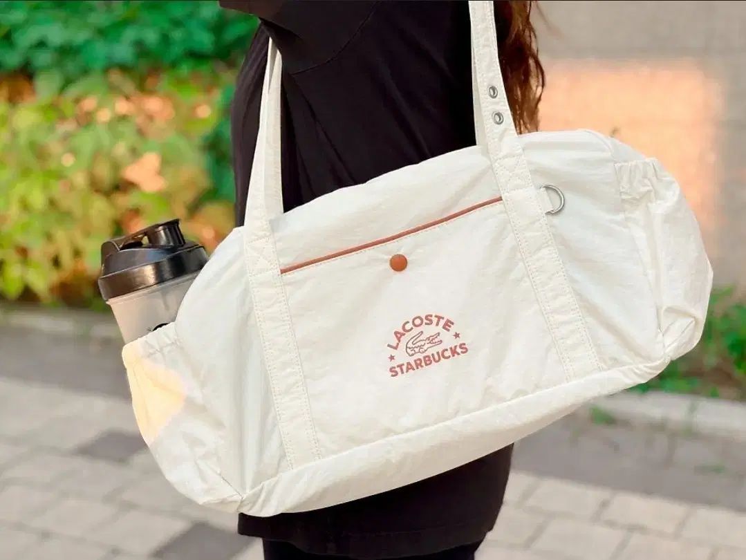 スターバックス ラコステ マルチプル バッグ