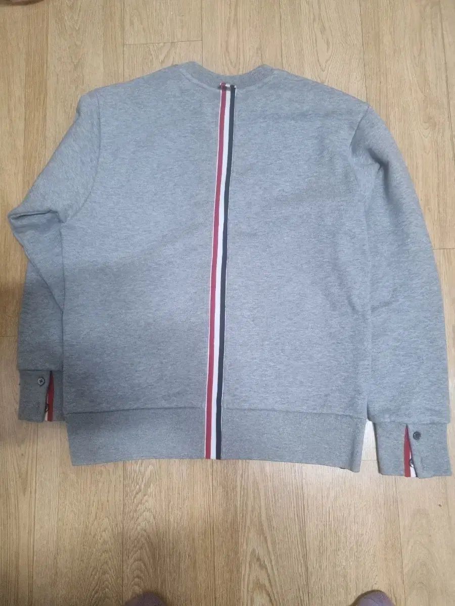 トム ブラウン 白 3本線 スウェット ユニセックス