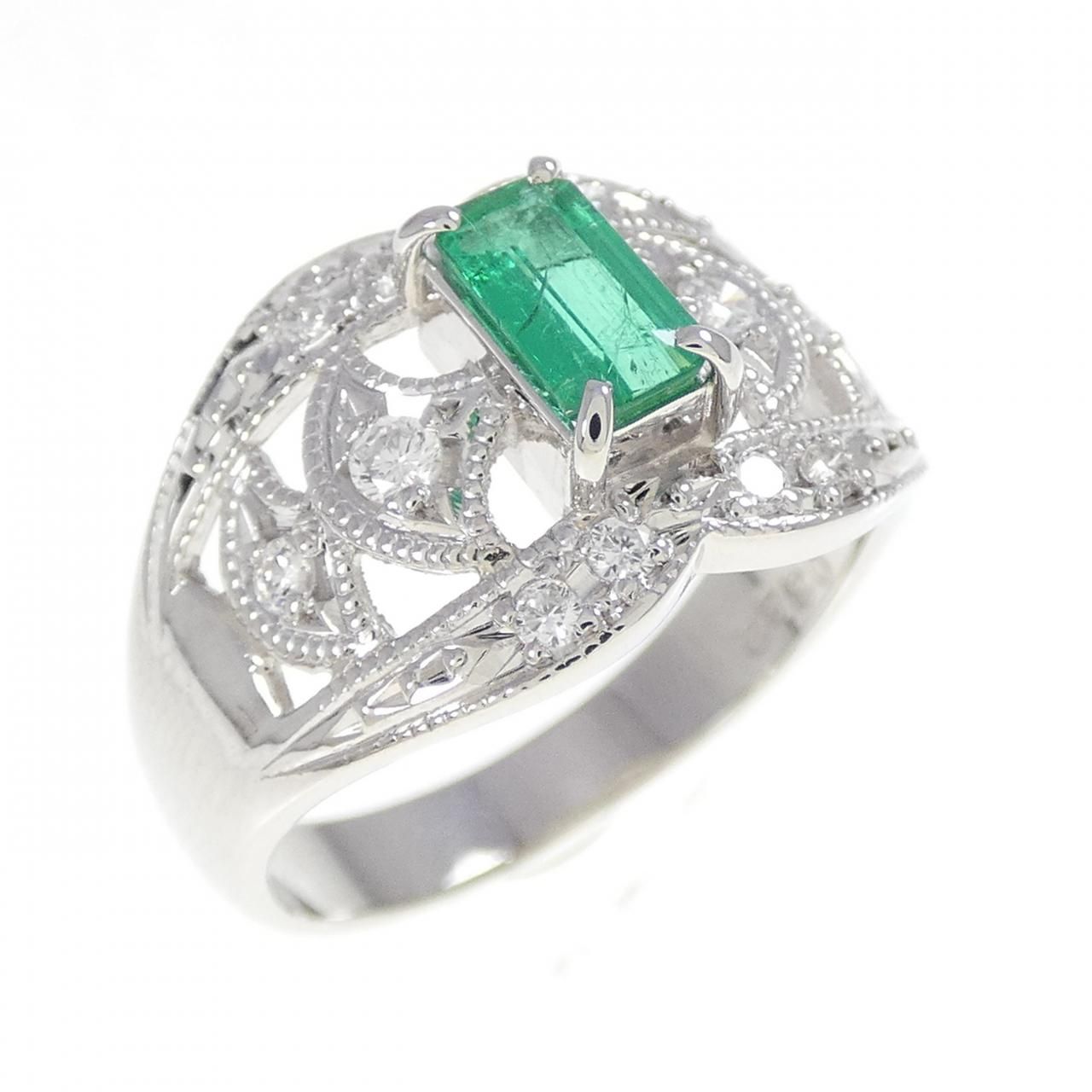 PT 900 エメラルド リング 0.382 CT