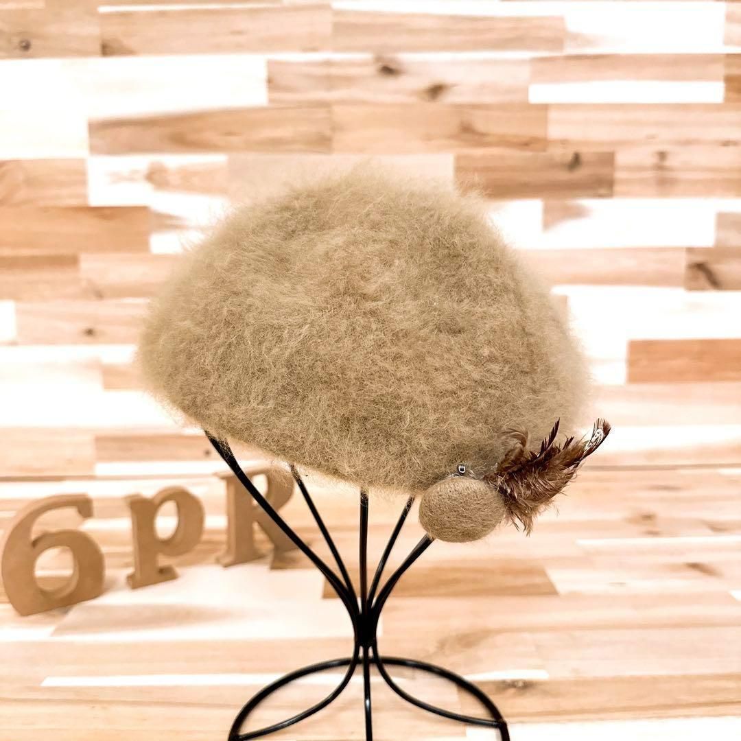 カシラ アンゴラ×ウール ブレンド ベレー帽 羽根 フェザー ベージュ×茶