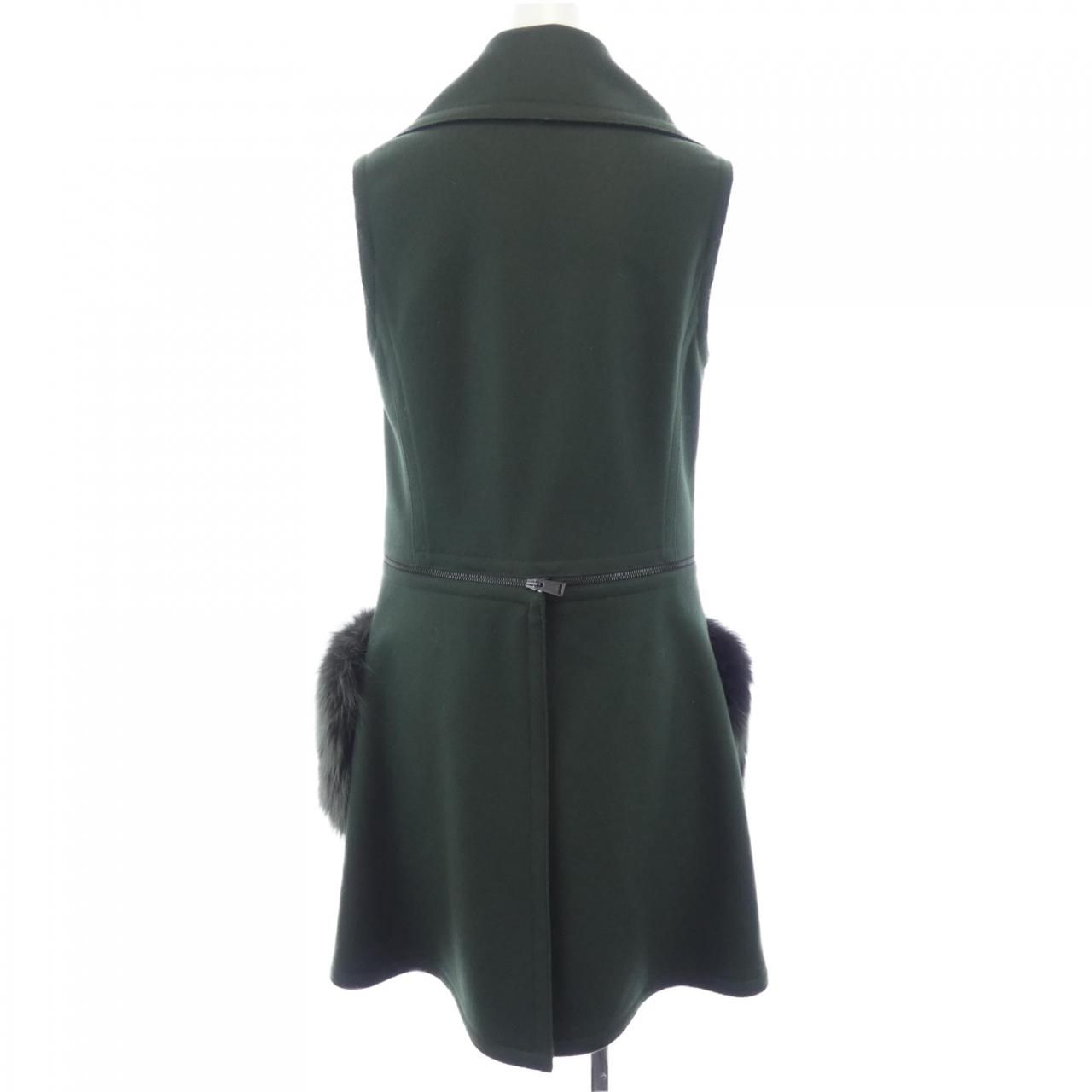 フェンディ FENDI FF8342 6BZ ロングベスト