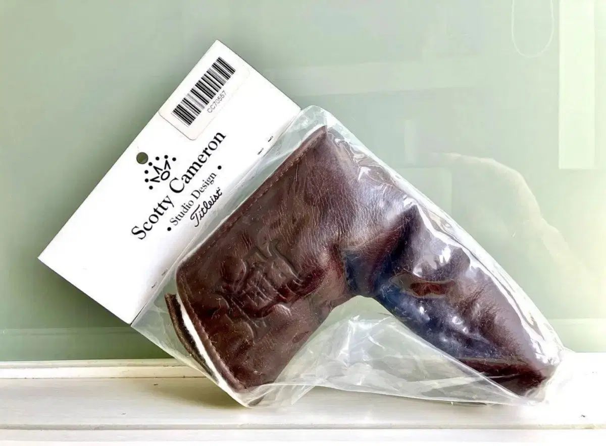 スコッティ キャメロン 2012 クラブ カメロン 10周年 パターカバー 新商品