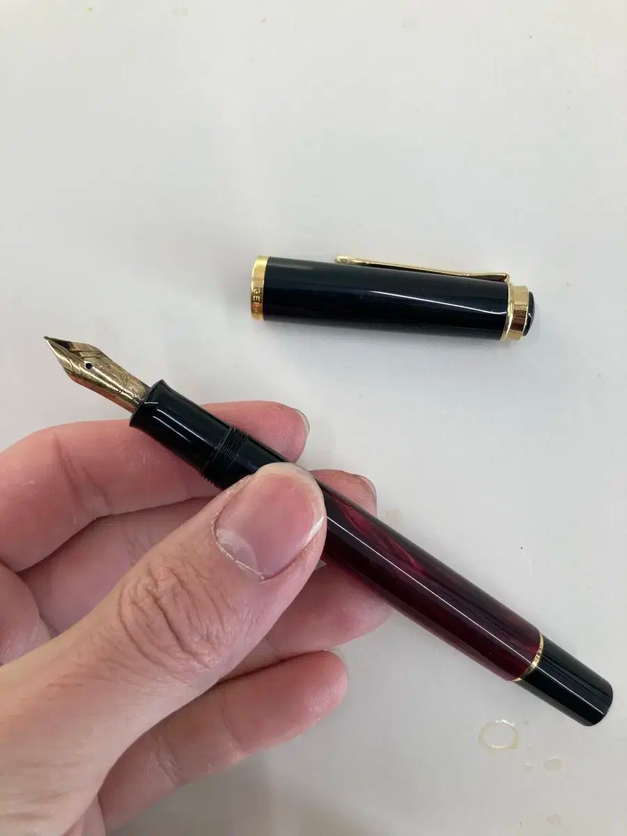 ペリカン 旧モデル m250 닙 レッド MARVEL(マーベル)