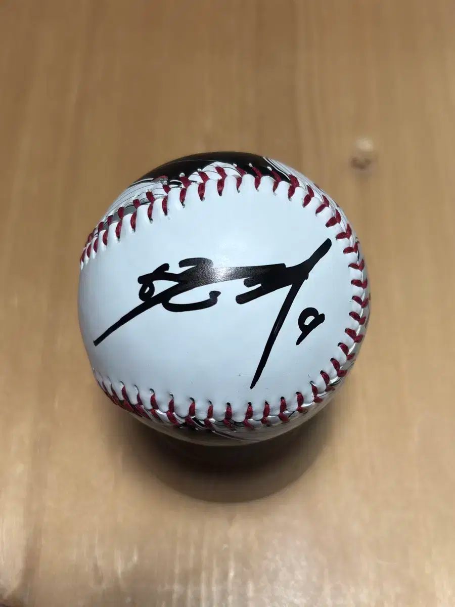 LGツインズ イ・ビョンギュ サインボール 野球ボール - メルカリ