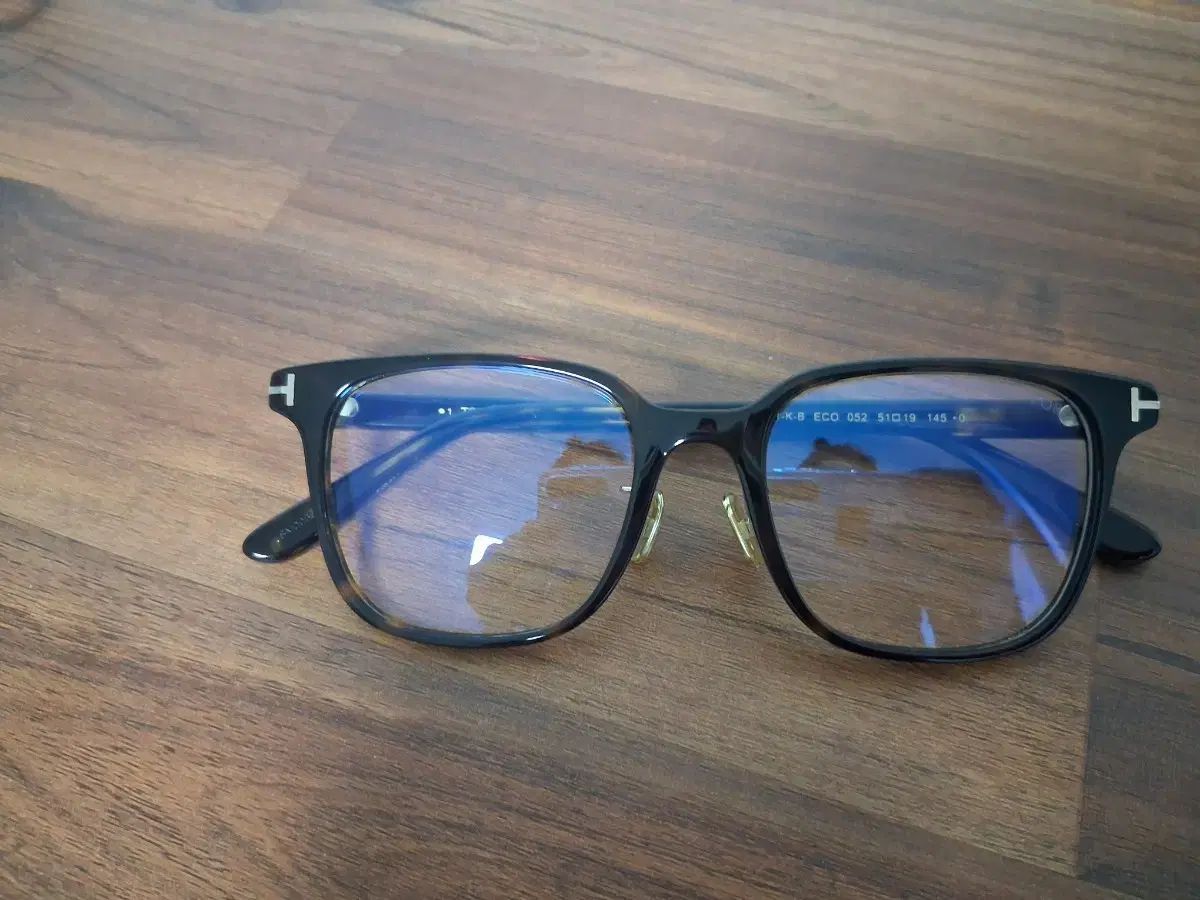 TOM FORD トムフォード スタイル スター メガネフレーム TF5752 ブラック ウェリントン