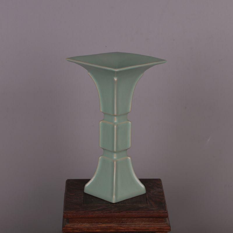 宋汝窯青釉支釘花瓶  景徳鎮 陶磁器 装飾品 現代工芸品 美術品 置物 宋汝窯青釉支釘花瓶 景徳鎮 陶磁器 装飾品 現代工芸品 美術品 置物