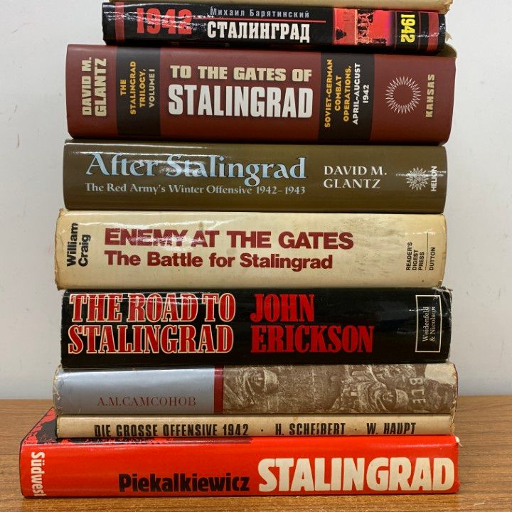 01 ! スターリングラード攻防戦関連のロシア語洋書 11冊セット 本 戦記 ソビエト 第二次世界大戦 ドイツ 戦争 B