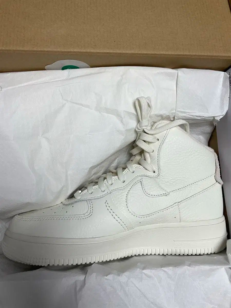 NIKE エアフォース スカルプト 25.5cm