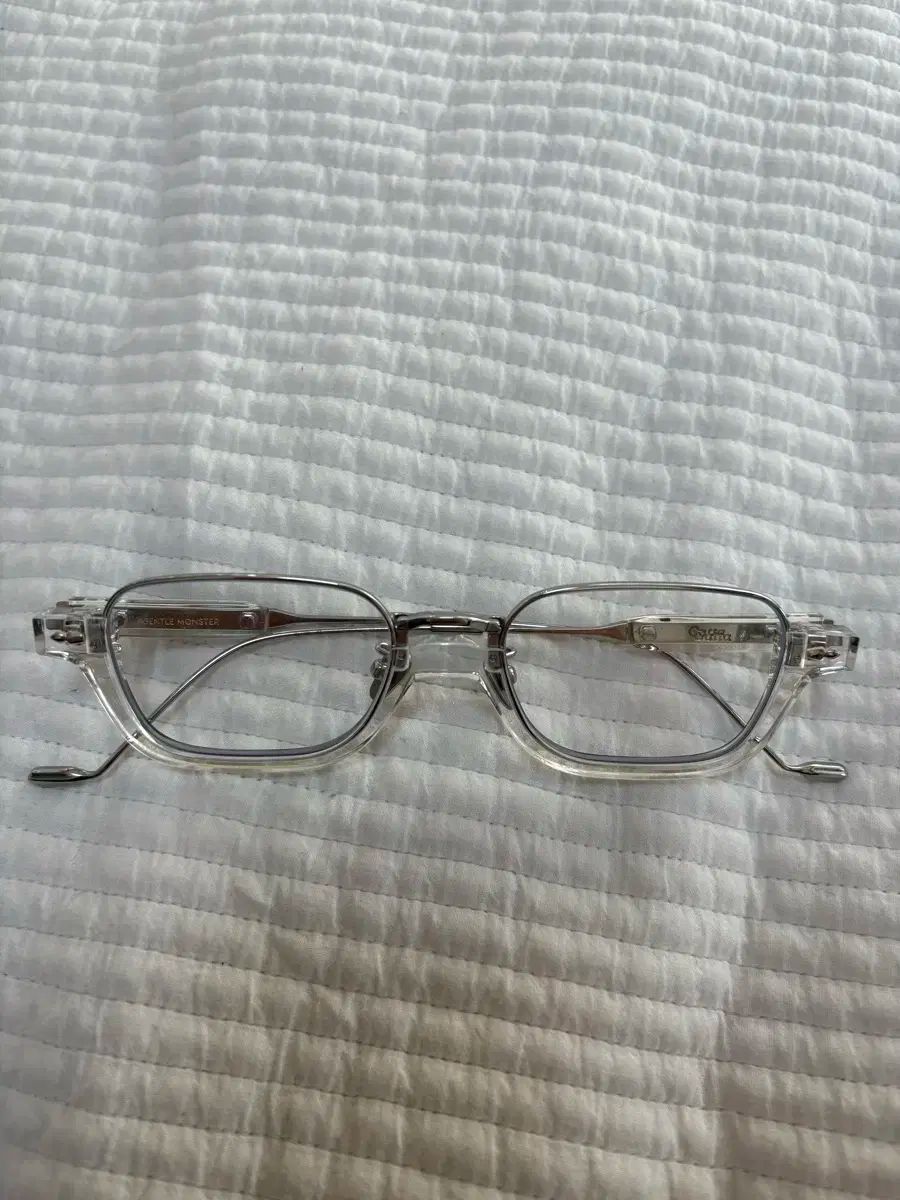 ジェントルモンスター GATA