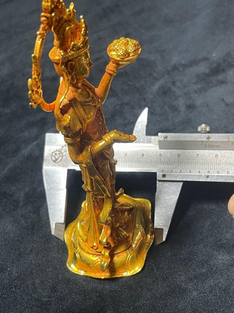 金色メダル 仏像彫刻 コレクション用 楽天市場】【仏像】インド白檀製仏像「大日如来」3寸5分（総丈40cm