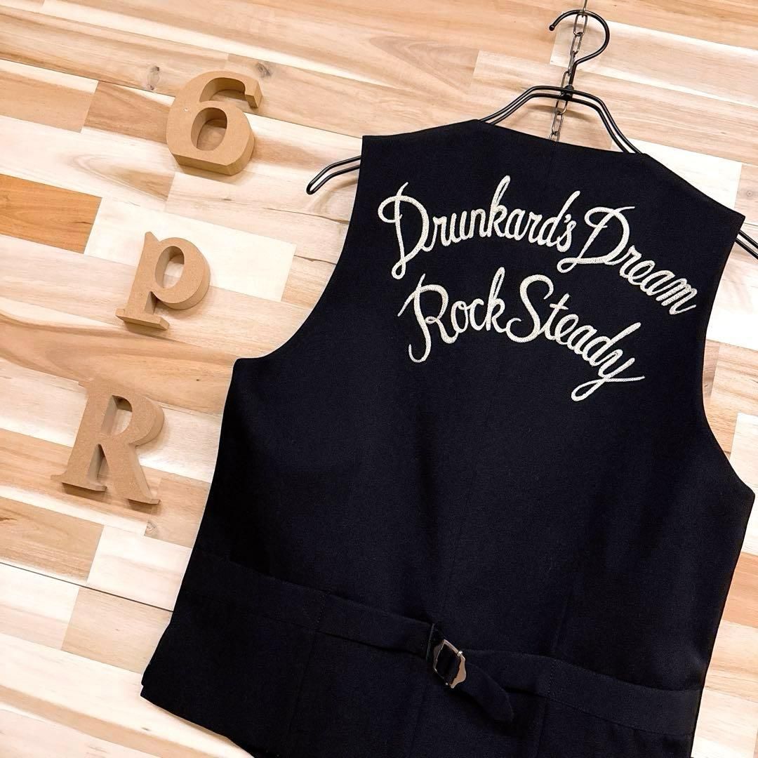 ワコマリア バック 刺繍 アーチ ロゴ ジレ ベスト M 黒×白ホワイト