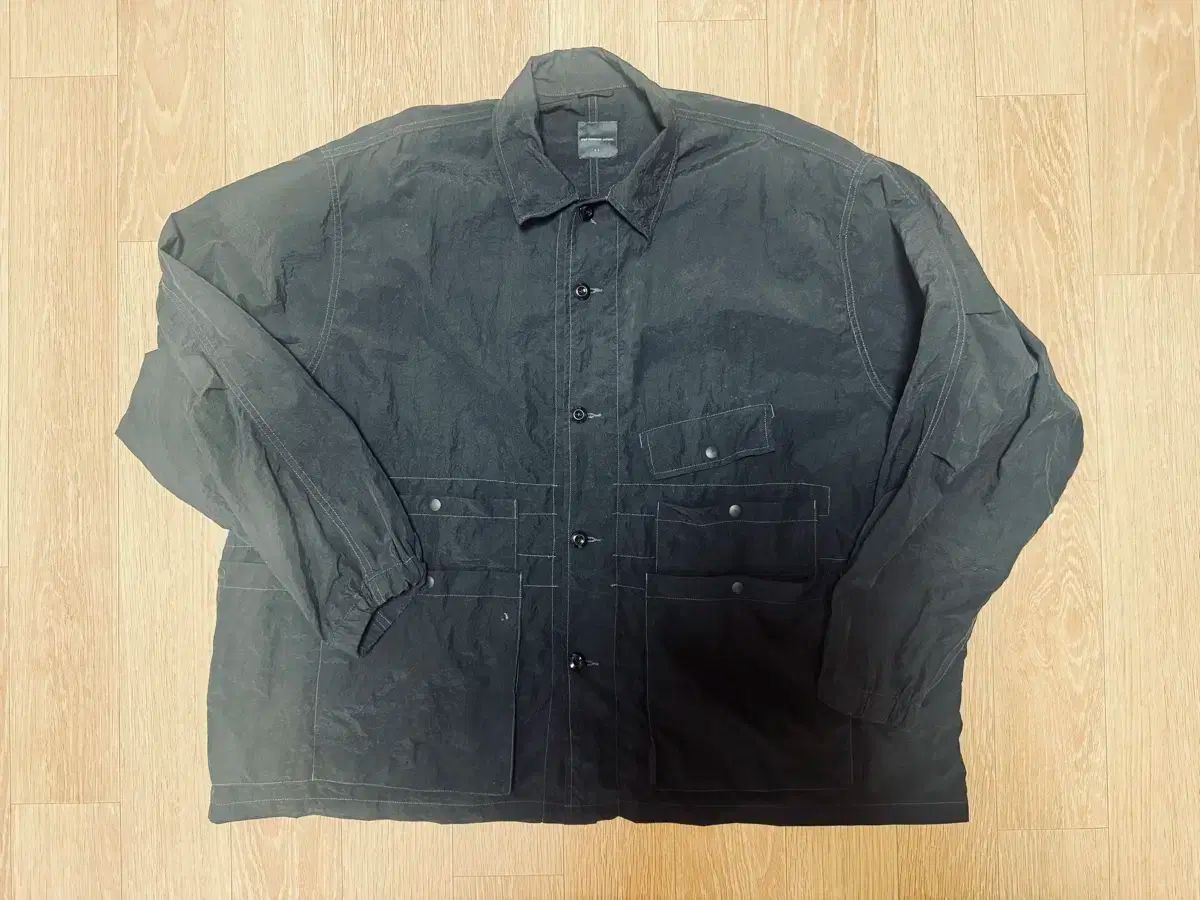 moif MULTI-POCKET シャツ 2サイズ