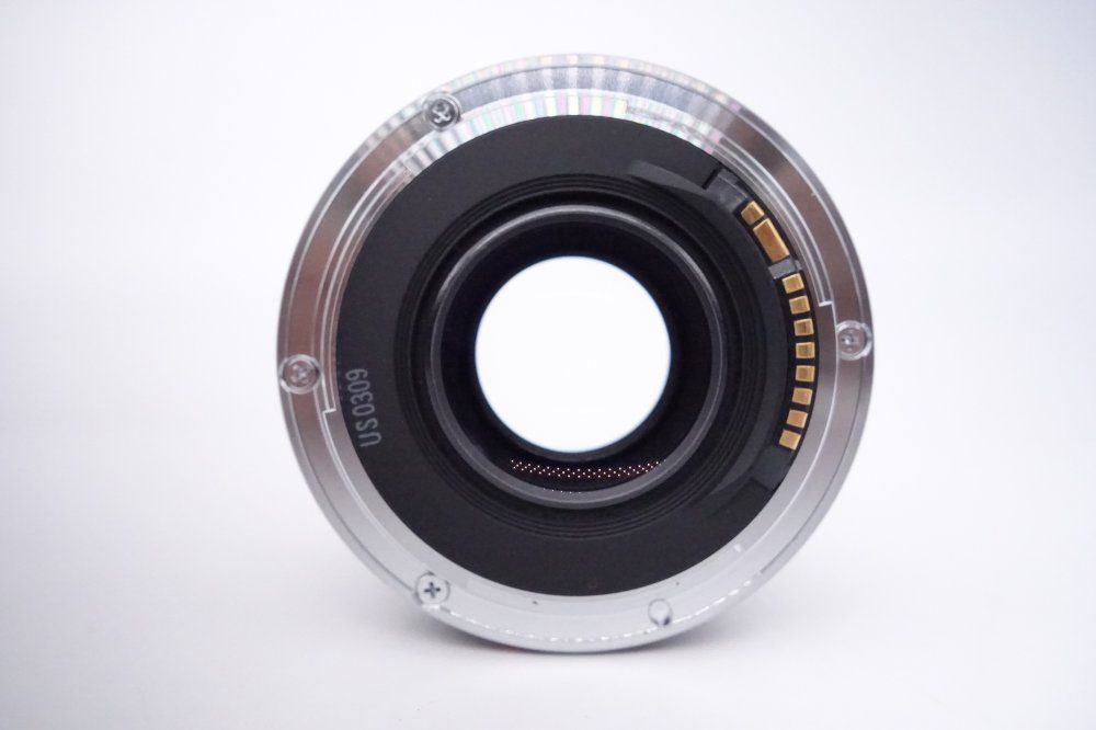 F2.5 コンパクトマクロ