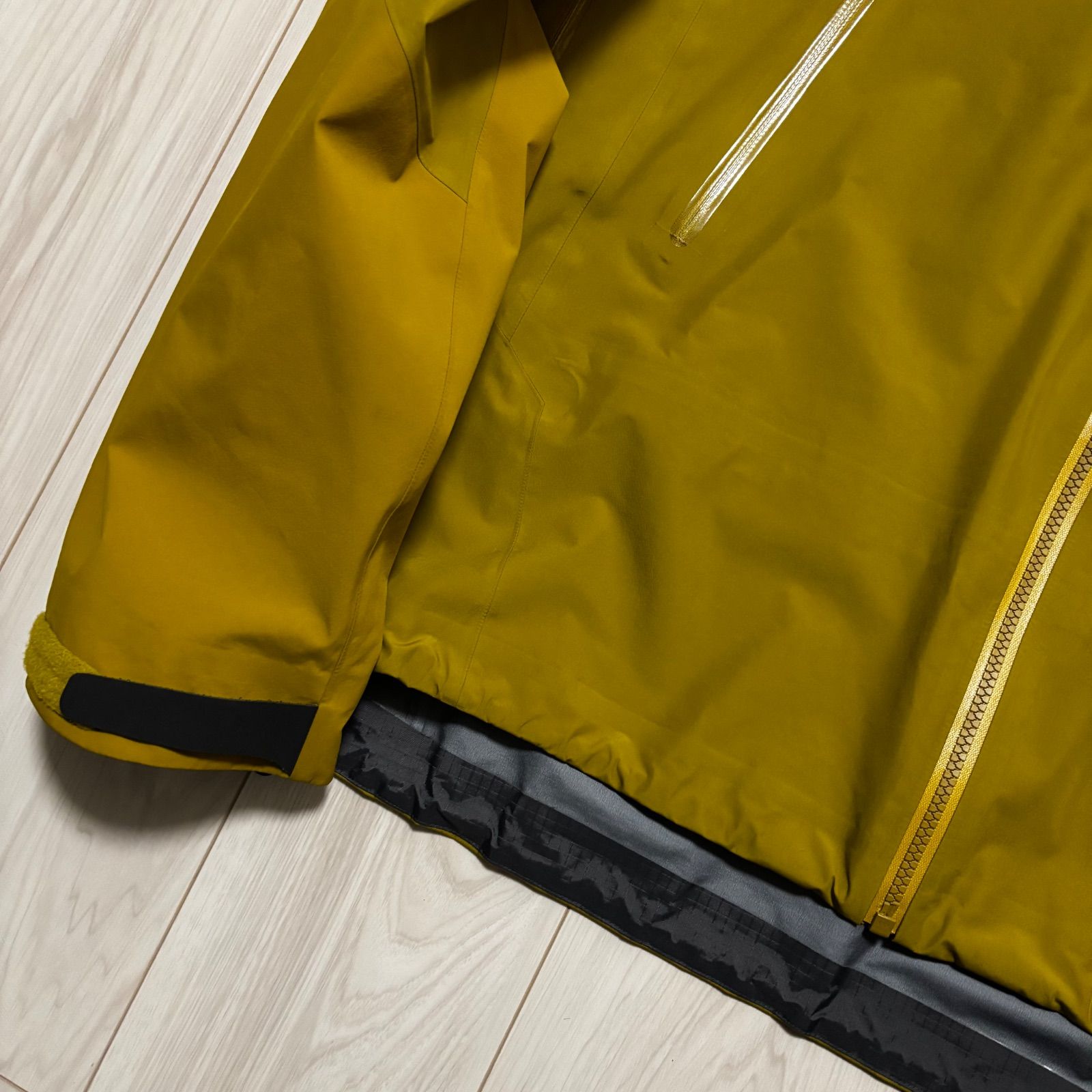 アークテリクス　ベータLT メンズＭ　イエロー　ゴアテックスプロ　ナイロン アークテリクス ベータLT メンズM イエロー ゴアテックスプロ