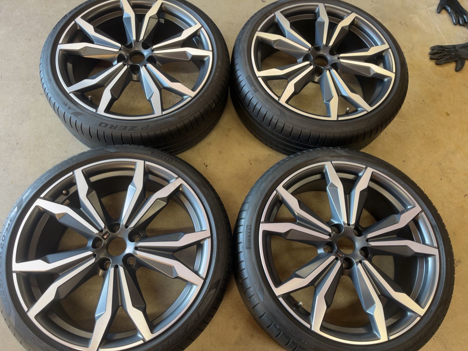 BMW X 1 F 48 2 39 20インチ 4本セット