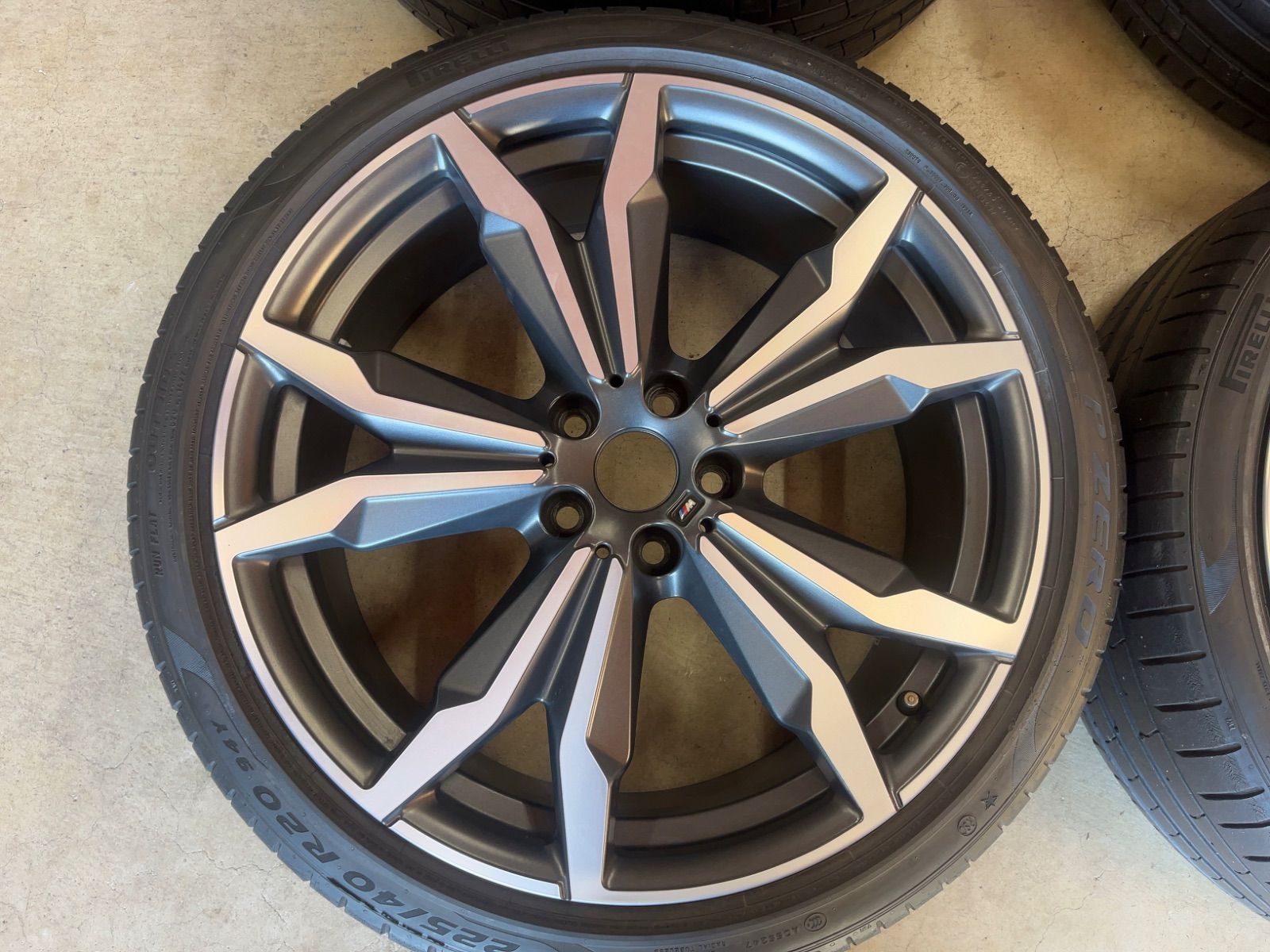 BMW X 1 F 48 2 39 20インチ 4本セット