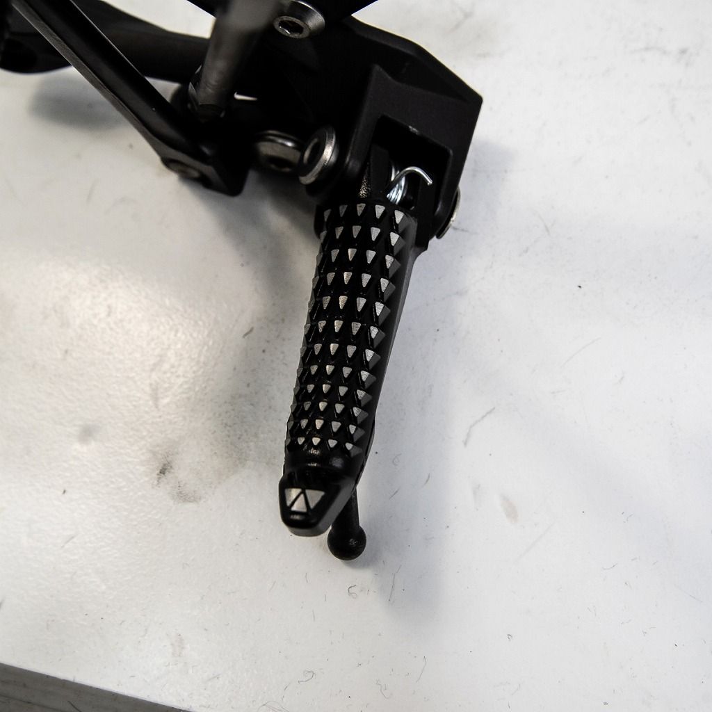 専用商品 バイク カワサキ ZX-6R(ZX636E) 純正 メインステップASSY 左右