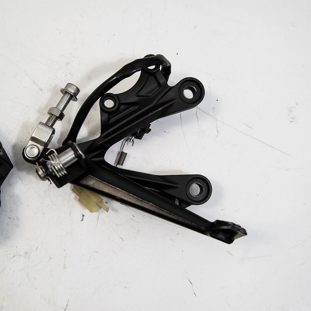 カントリー様・専用 カワサキ ZX-6R(ZX636E) 純正 メインステップASSY 左右 ブレーキペダル