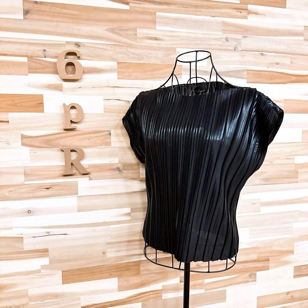 ザラ シャイニー メタリック ボートネック プリーツ ノースリーブ S 黒