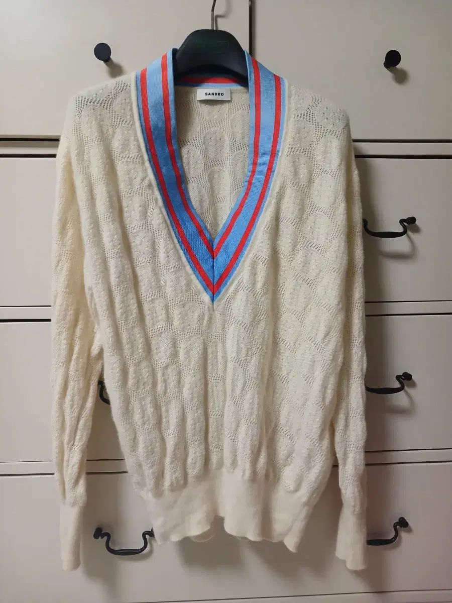 サンドロ ウールカシミア ブレンド Vネック ニット