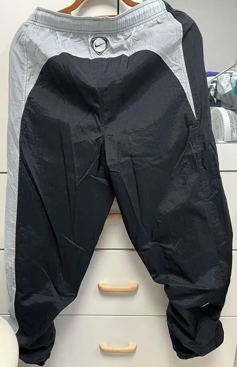 チェルシートゥー90 ウーブンパンツ