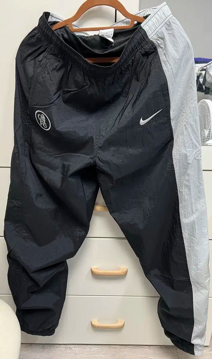 チェルシートゥー90 ウーブンパンツ