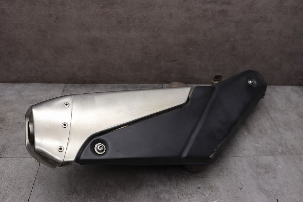 トライアンフ 純正 中古 スピードトリプル サイレンサー 2202053 腐食