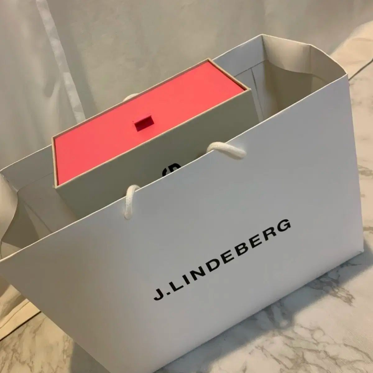 ゴルフシューズ