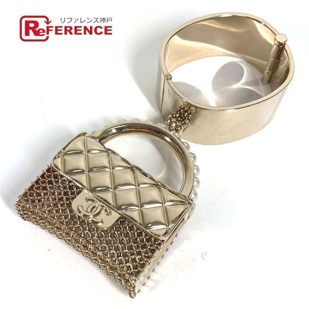 CHANEL シャネル バングル マトラッセ キルティング ハンドバッグ 型 メタル ゴールド