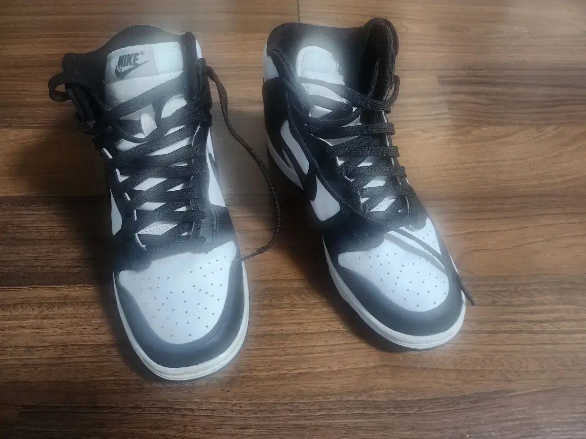 ダンク ブラック