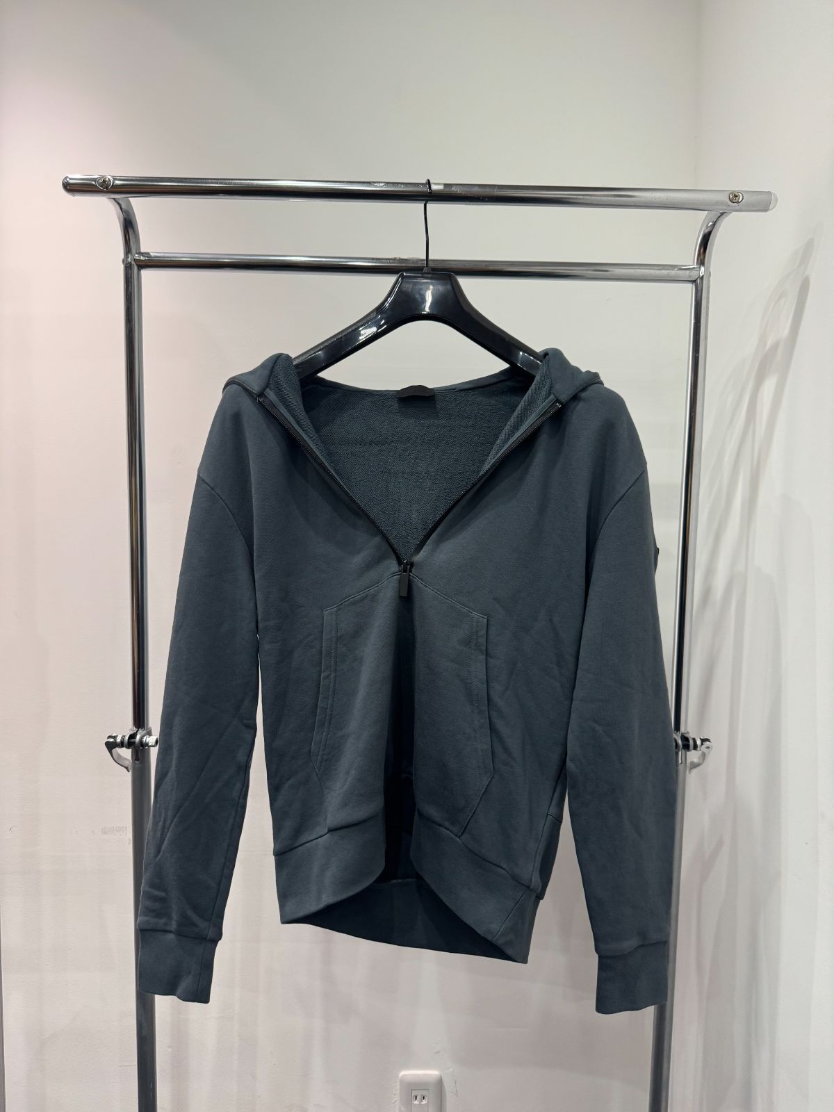 パーカー トップス