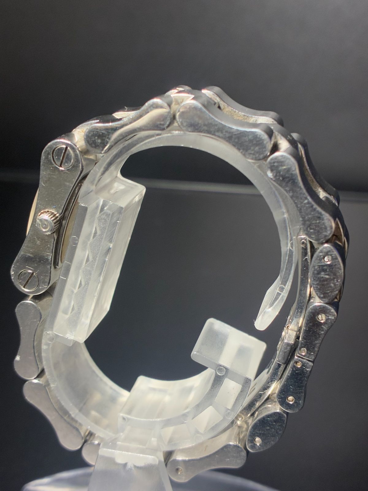  グッチ 時計 稼働 時計(男性用) アクセサリー/時計