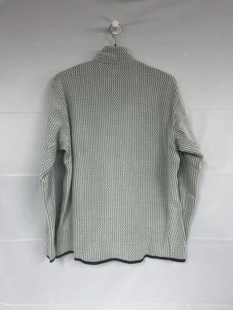 patagonia パタゴニア R1 エア ハーフジップ XL サイズ