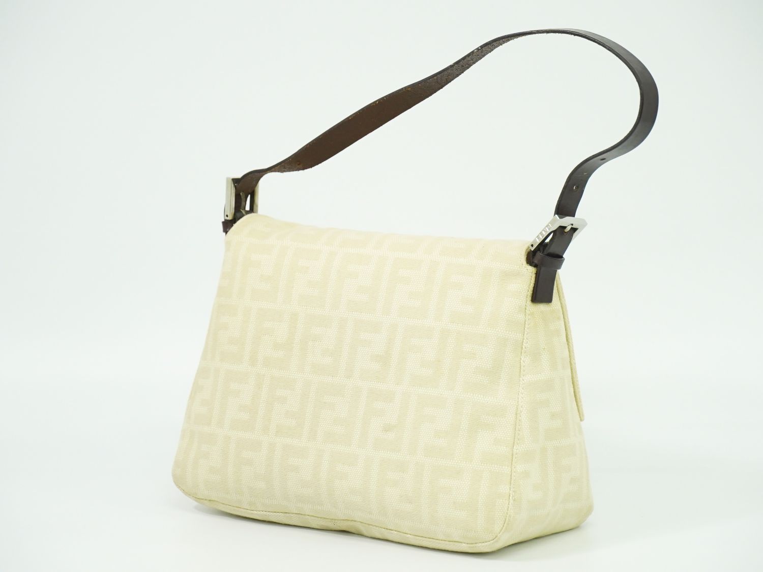 本物 フェンディ FENDI ズッカ マンマバケット ショルダーバッグ