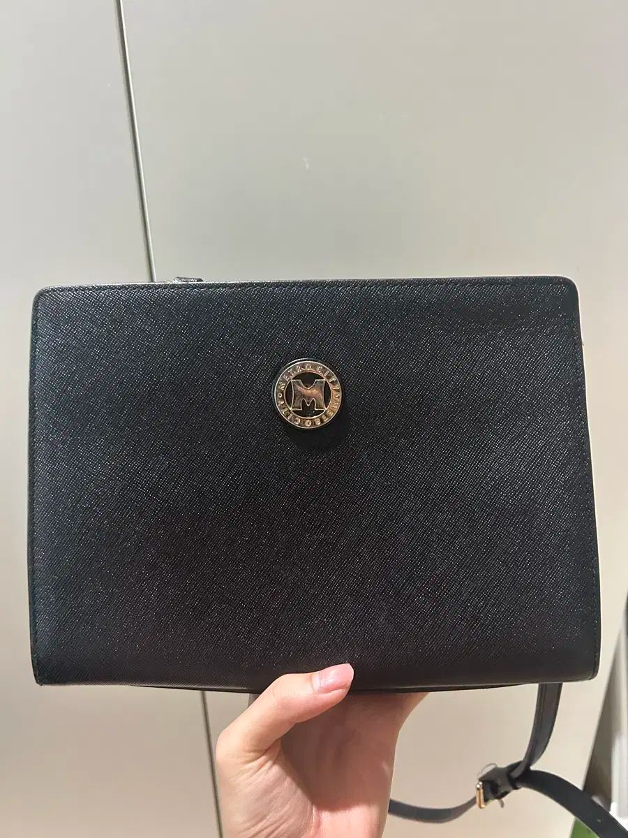 メトロシティ ブラック クロスバック