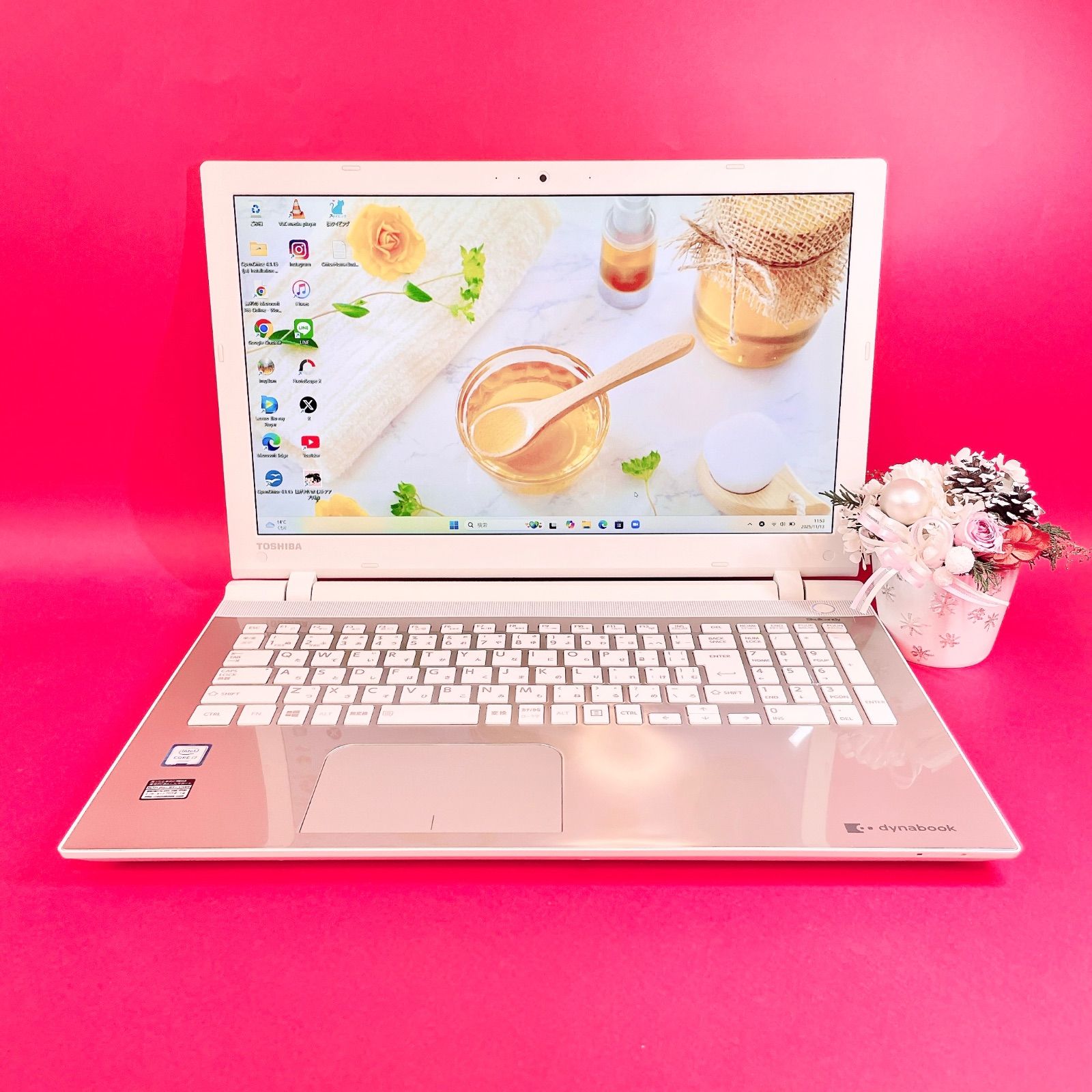 Corei 7 ️おしゃれゴールド ️薄型ノートパソコン Windows 11 メモリ8 GB ブルーレイ テンキー カメラ付き Bluetooth 東芝