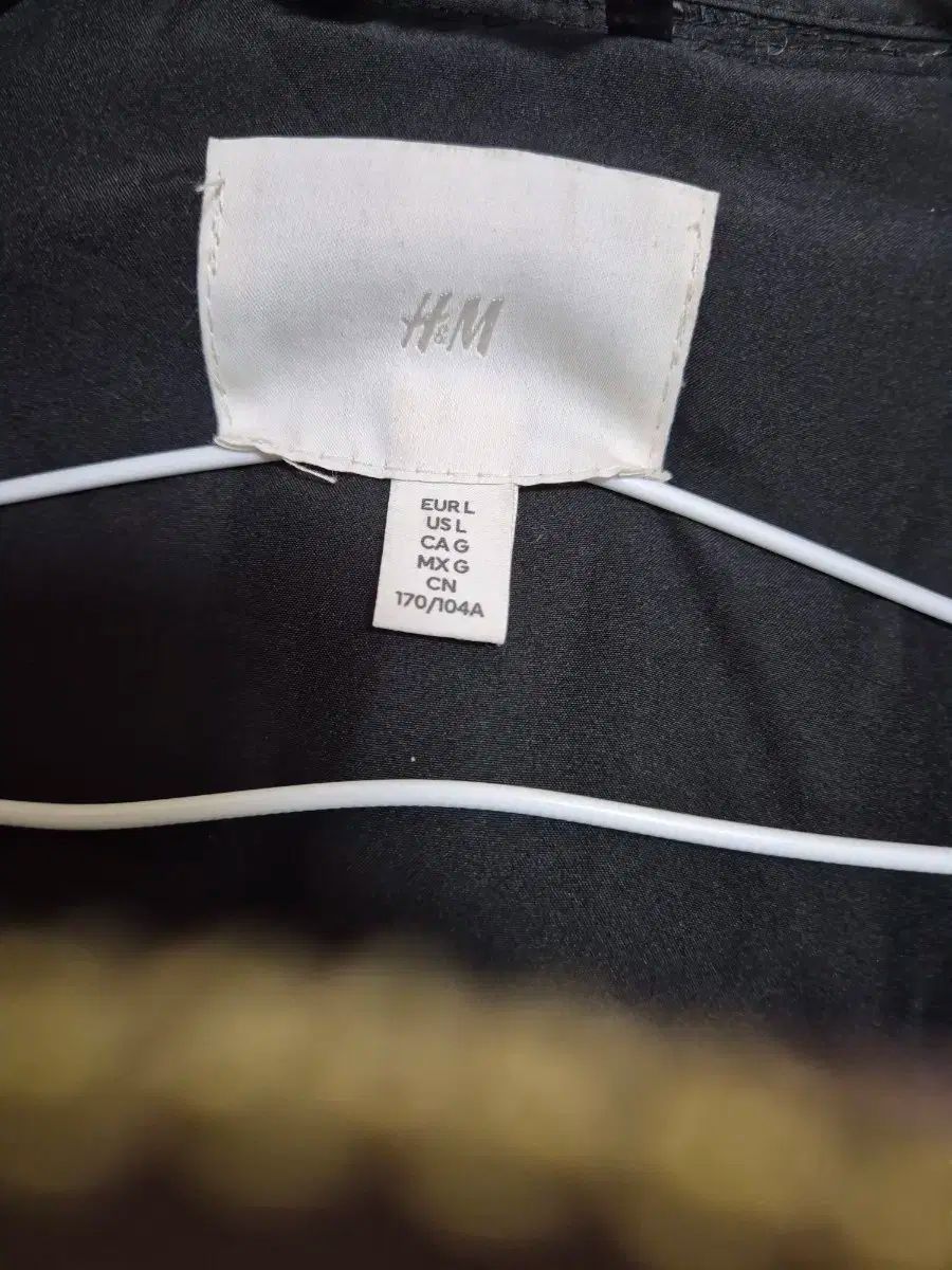 H-M ブラック ブラウス L サイズ