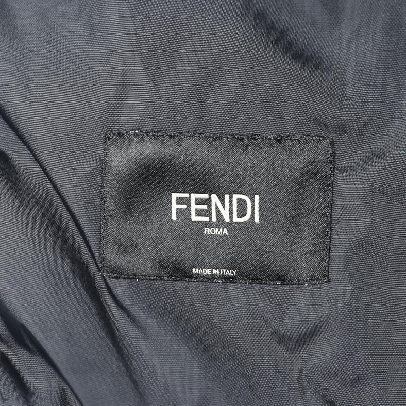 ダウンジャケット